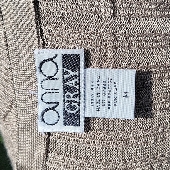 Ladies vintage silk knit short sleeve top with jacket, taupe, Anna Gray, M, NWT - Picture 13 of 14